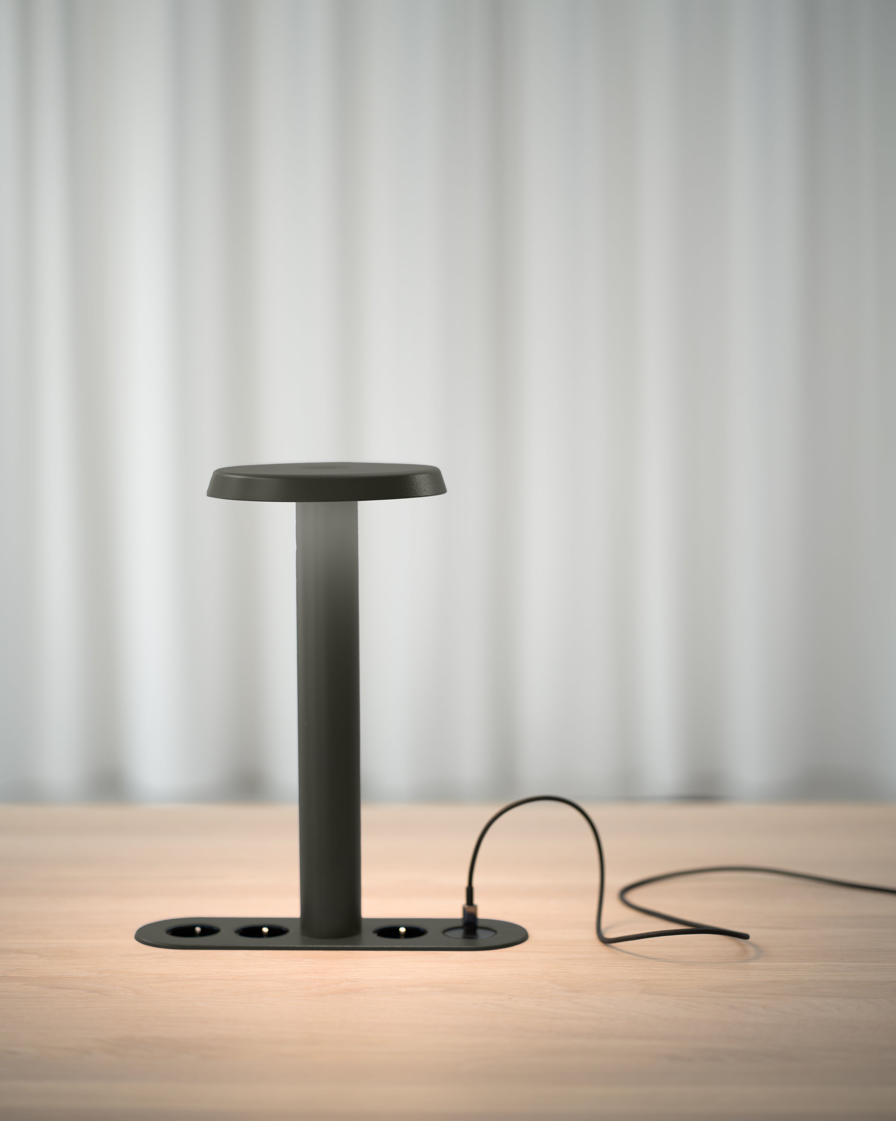 Nomad Lamp 02