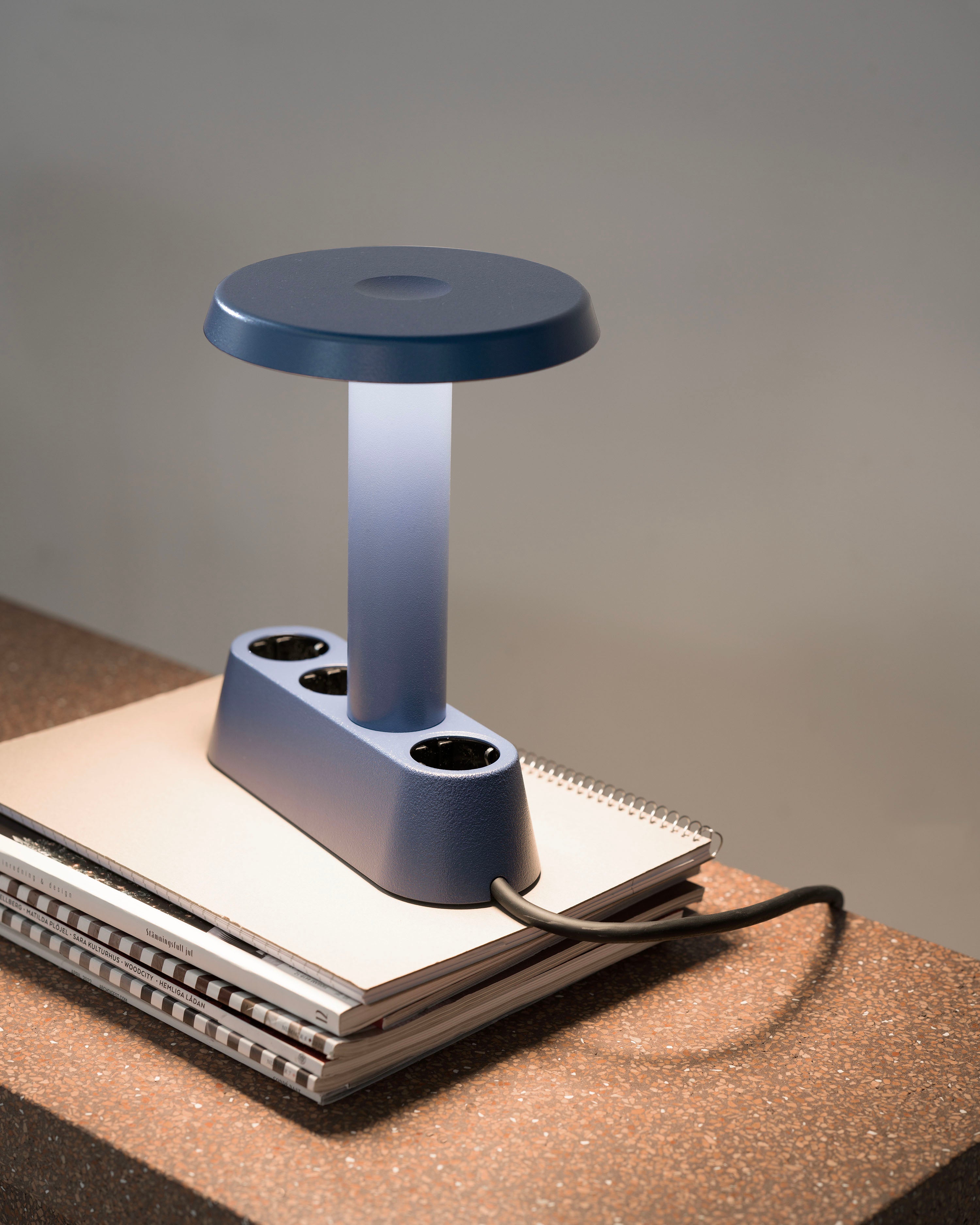 Nomad Lamp 01