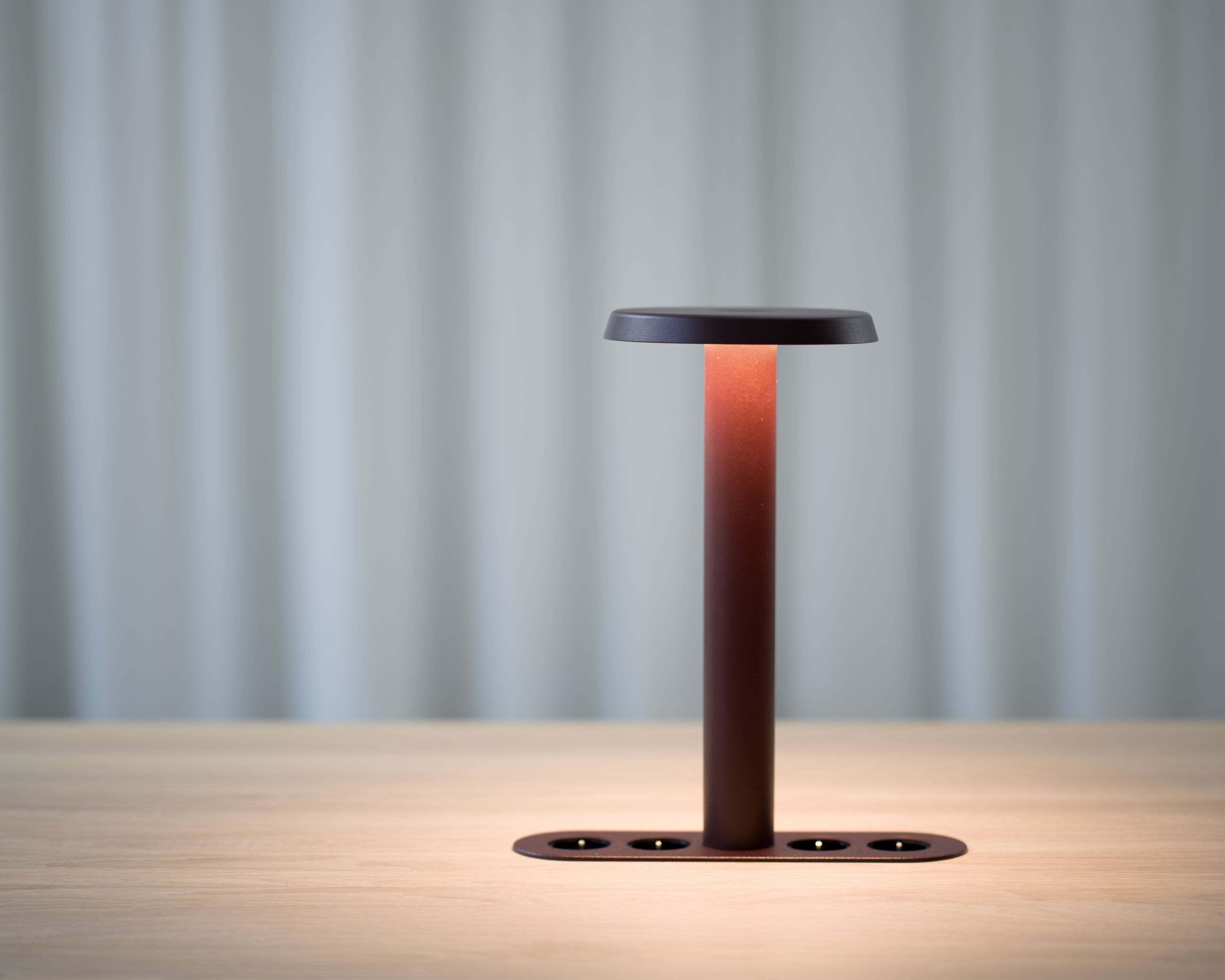 Nomad Lamp 02
