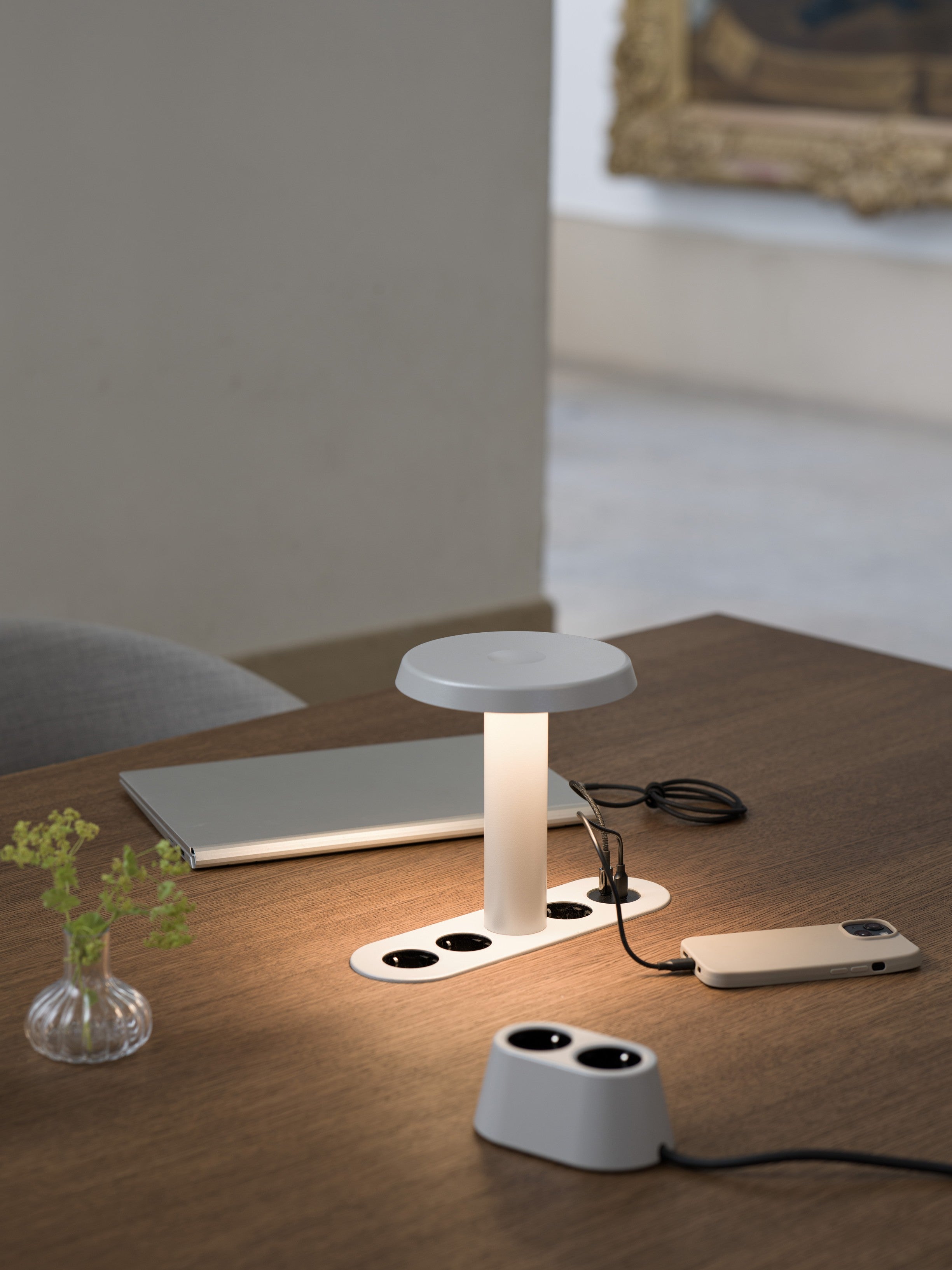 Nomad Lamp 01